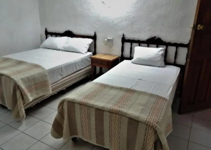 HOSTAL Santa Lucia