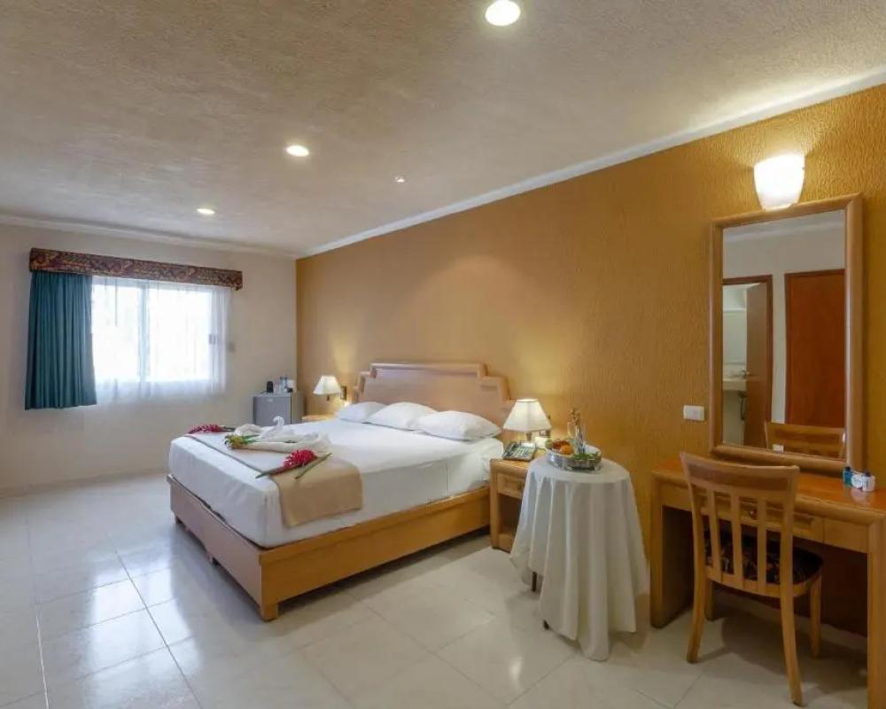 фото Tecnohotel Itzaes