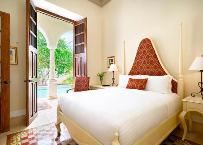 Casa Lecanda Boutique Hotel