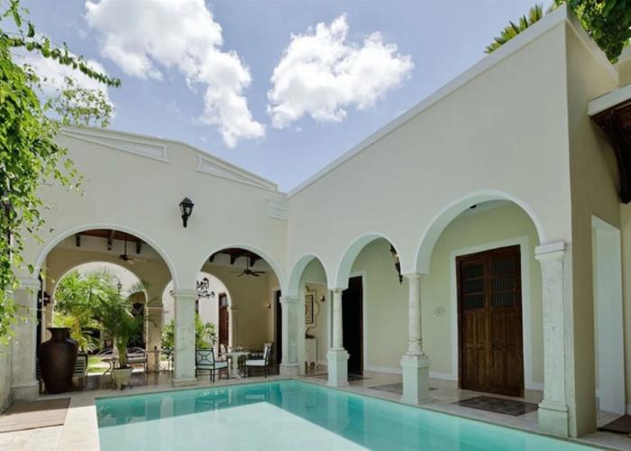 Casa Lecanda Boutique Hotel