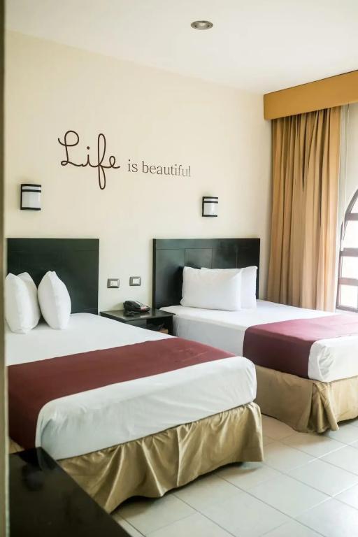 фото Hotel Colonial