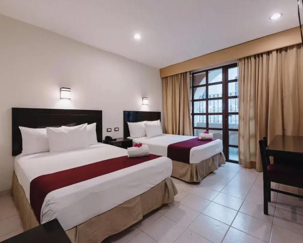 фото Hotel Colonial