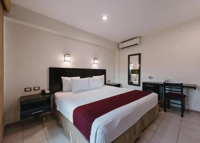 Hotel Colonial