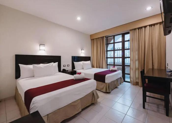 Hotel Colonial