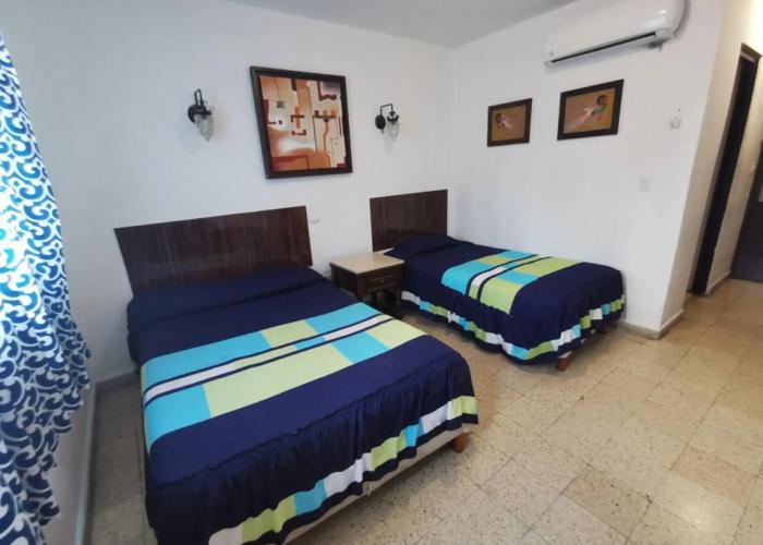 Las Dalias Inn