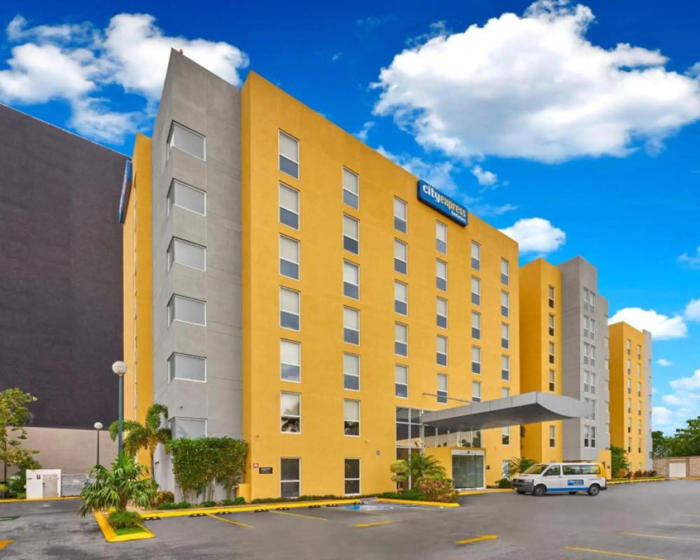 фото City Express by Marriott Merida