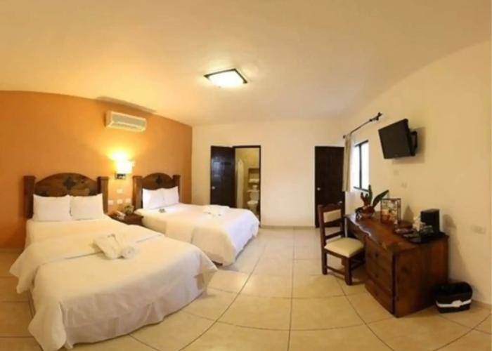 Hotel Hacienda Inn Aeropuerto
