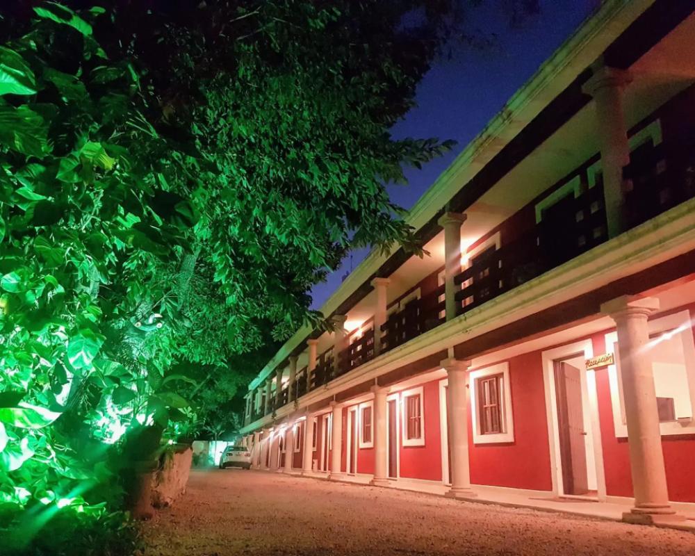 фото Hotel Holly