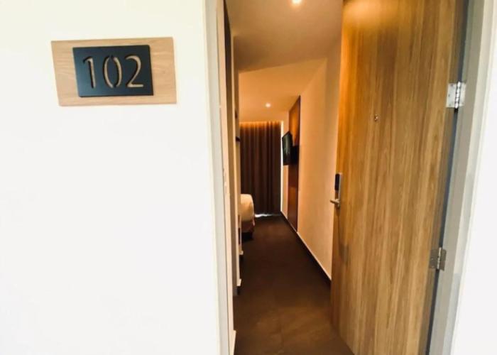 B'S Suites
