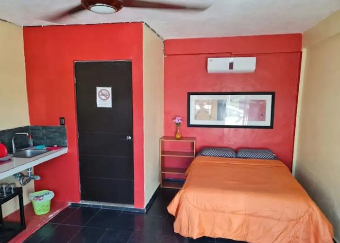 Independent Apartment Wifi AC, Stove, Fridge, TV