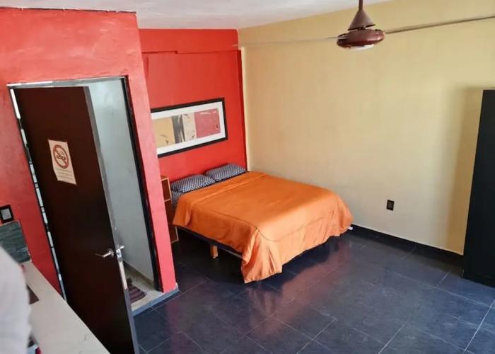 Super Cheap Loft Style Apartment in Merida Wifi Smartv