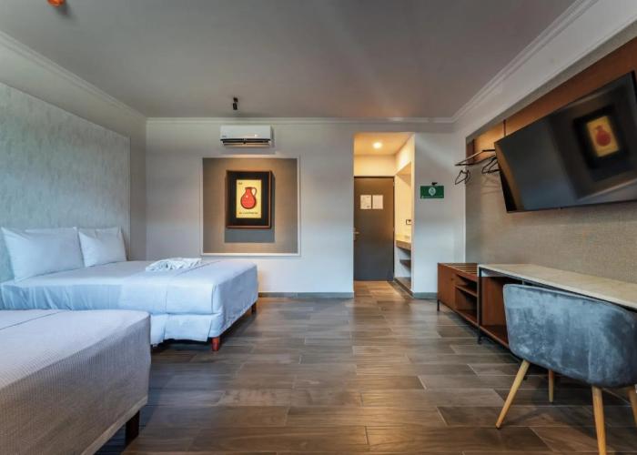 Hotel MID Project
