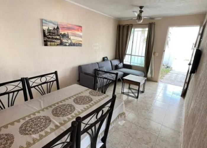 Nice House With Air Conditioning And Wifi