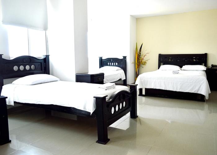 Hotel Intersuites