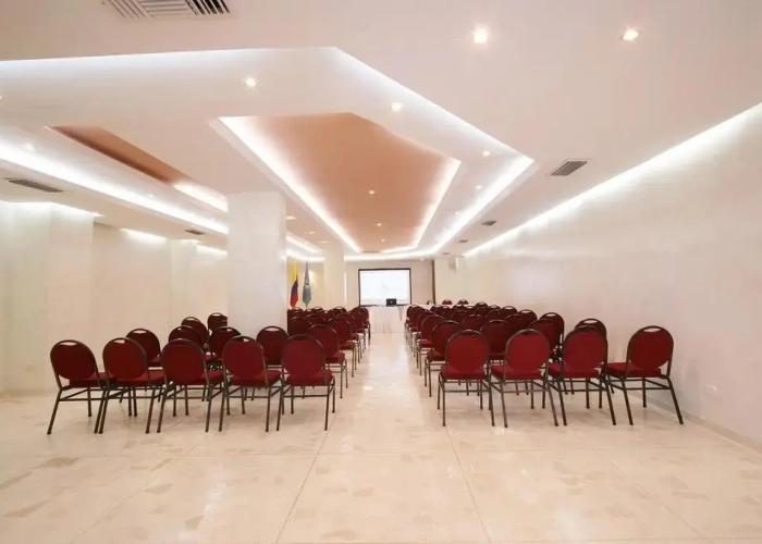 Hotel Intersuites