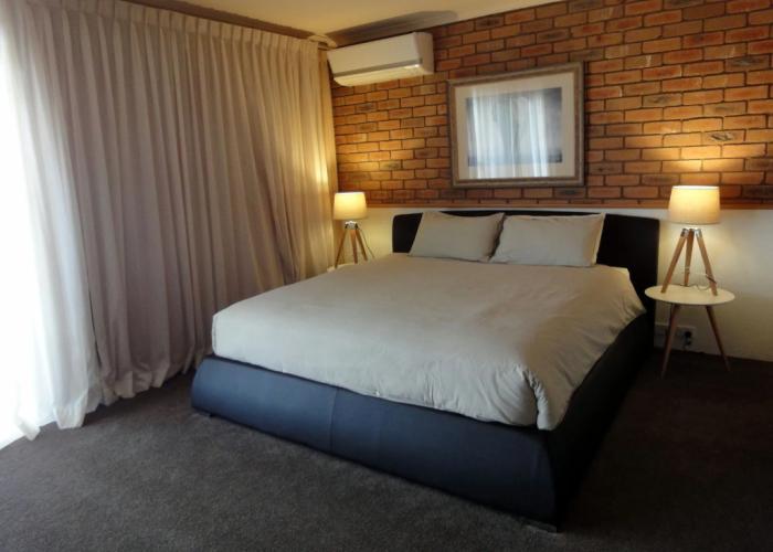 Summerhill Motor Inn