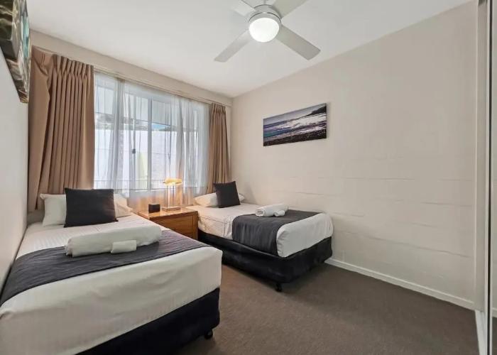 Albacore Apartments