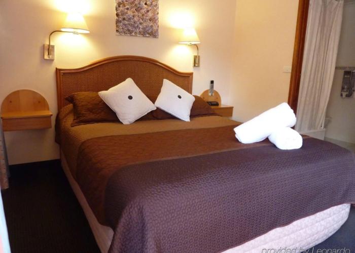 Sapphire Waters Motor Inn