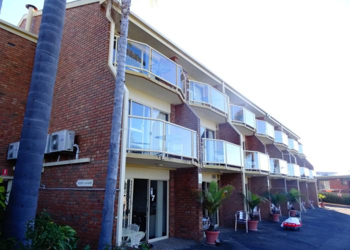 Sapphire Waters Motor Inn