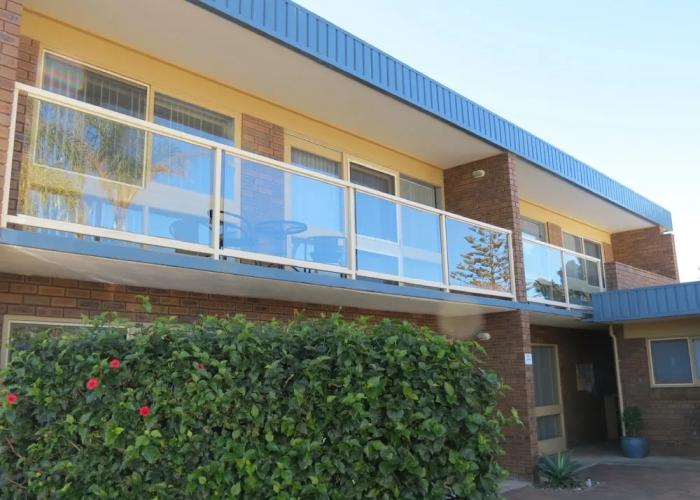 Chapman Court Holiday Units