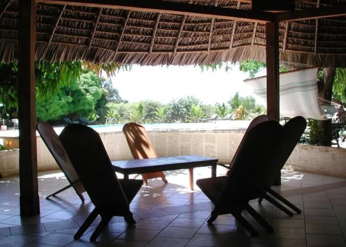 Sunny Hotel Majunga