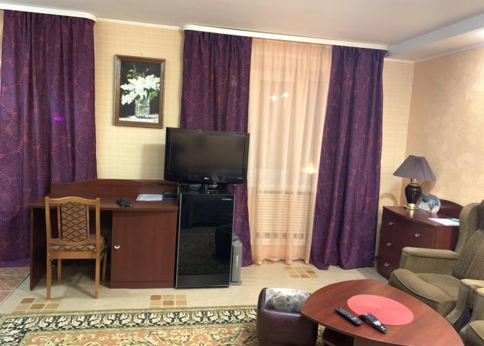 Studio na Lenina 23 Mirnydom Apartments