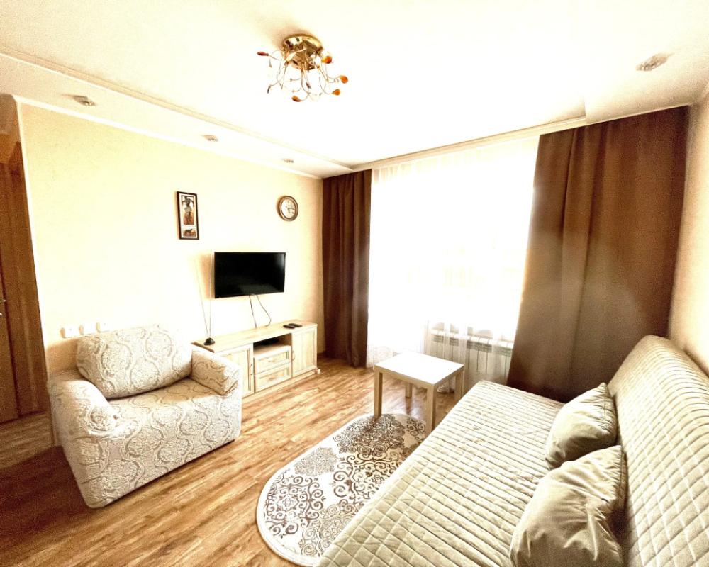 Studiya Na Tihonova Mirnydom Apartments