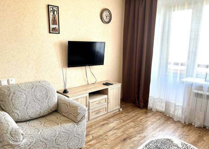 Studiya Na Tihonova Mirnydom Apartments