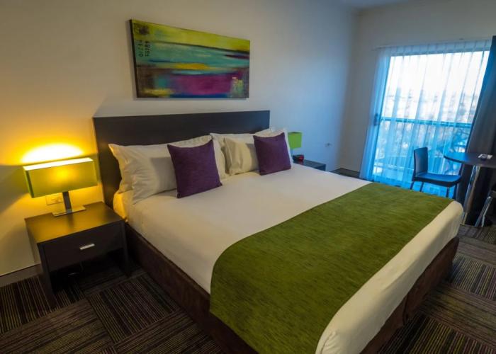 Mackay Oceanside Central Hotel