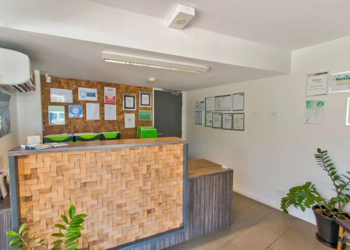 Mackay Oceanside Central Hotel