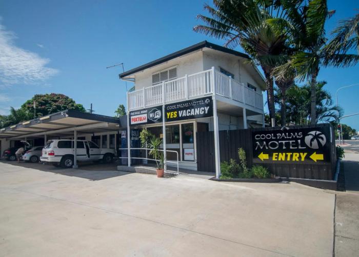 Cool Palms Motel