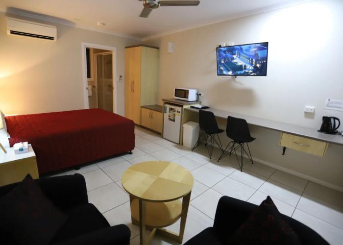 Tropic Coast Motel