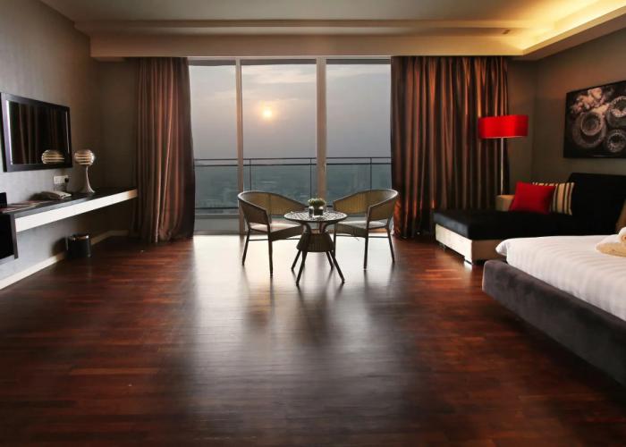 The Shore Hotel & Residences