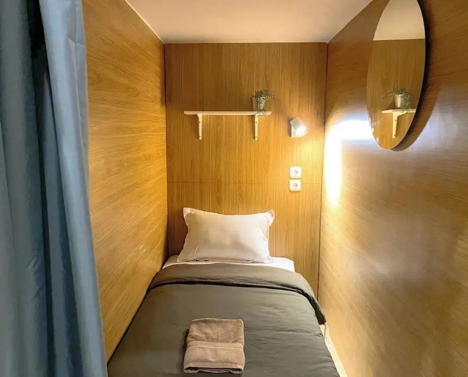 фото Snooze Hostel Malang