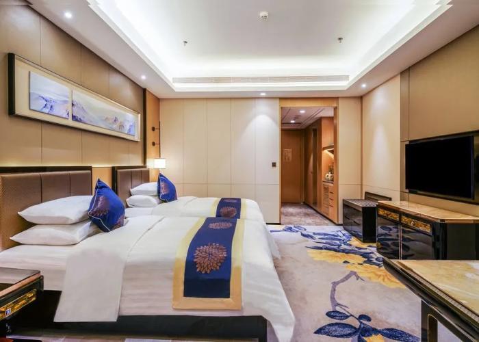 Qingshan Hotel Baotou（Yingbin Building）