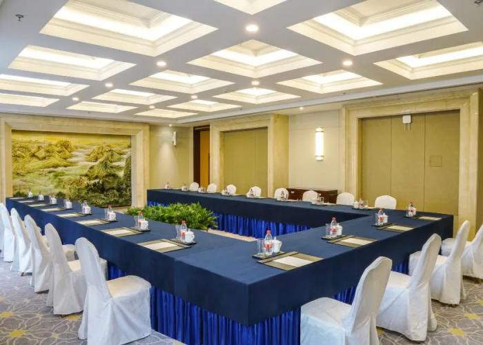 Qingshan Hotel Baotou（Yingbin Building）
