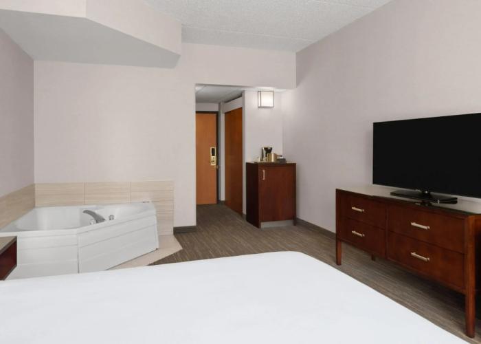 Wyndham Moline on John Deere Commons