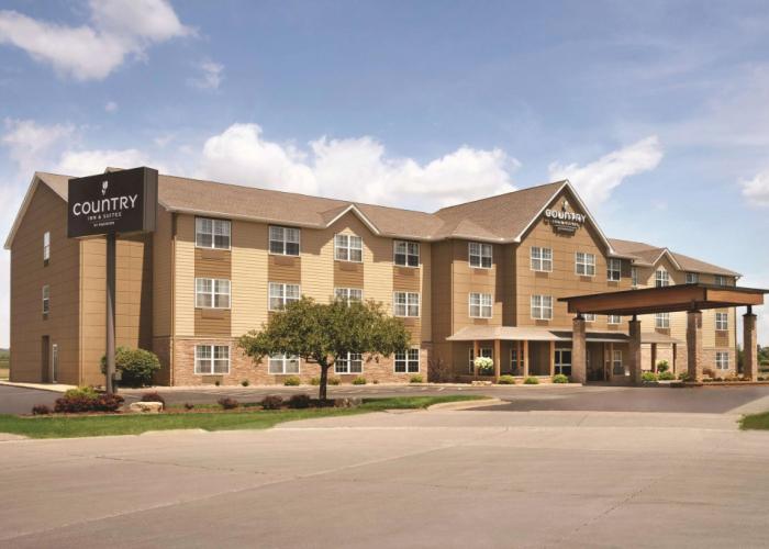 Country Inn & Suites by Radisson, Moline Airport, IL