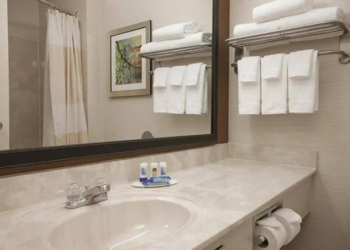 Spark by Hilton Moline Quad Cities