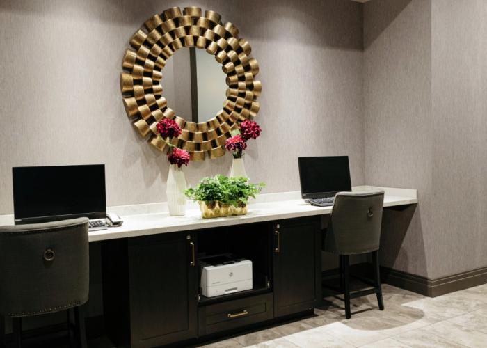 The Axis Moline Hotel, Tapestry Collection by Hilton