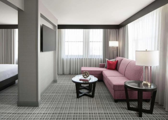 The Axis Moline Hotel, Tapestry Collection by Hilton