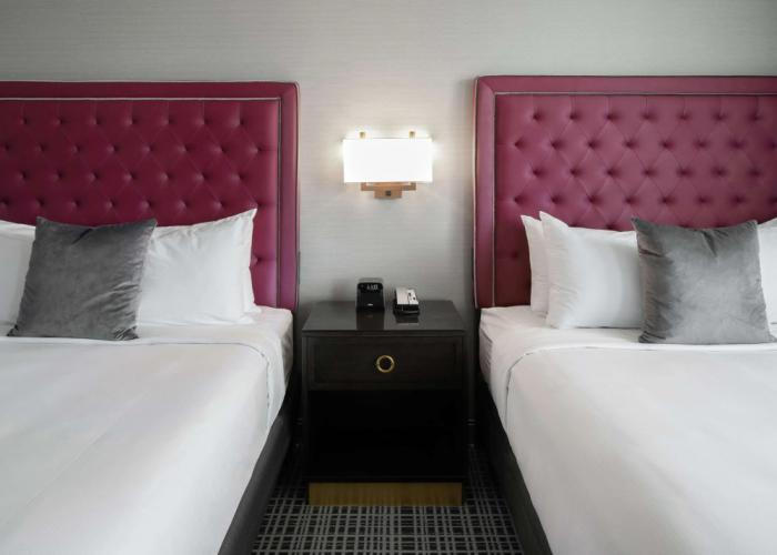 The Axis Moline Hotel, Tapestry Collection by Hilton