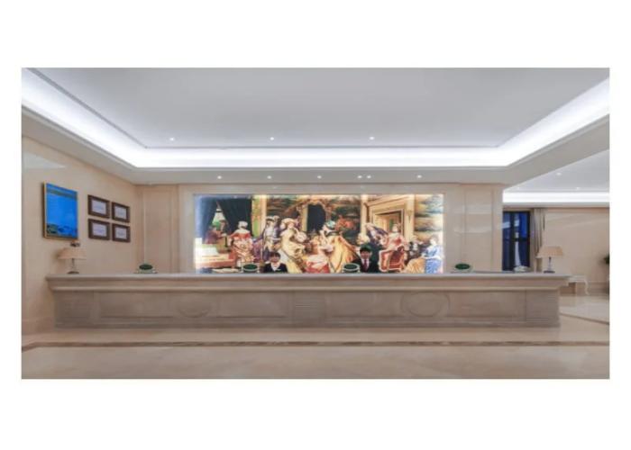 Vienna International Hotel (Baotou Airport)