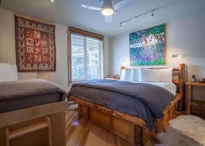 Juniper Springs Lodge by Mammoth Five Star