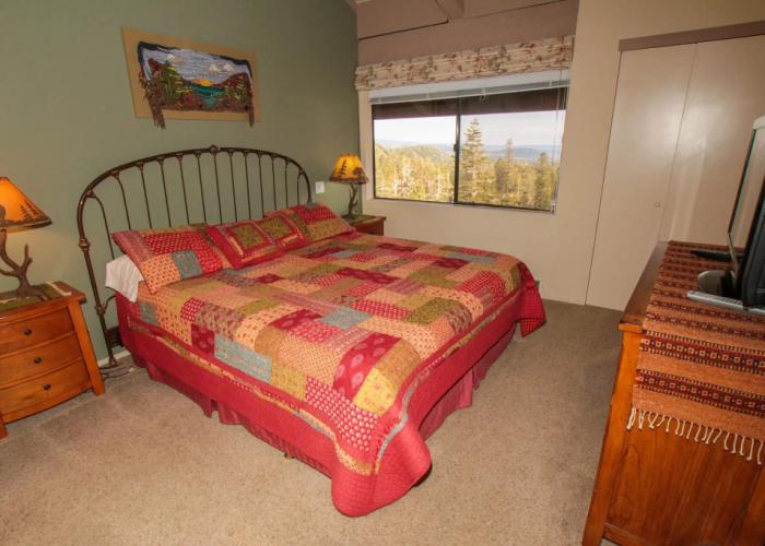 Mammoth Ski & Racquet Club