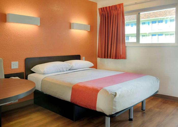 Motel 6 Mammoth Lakes, CA