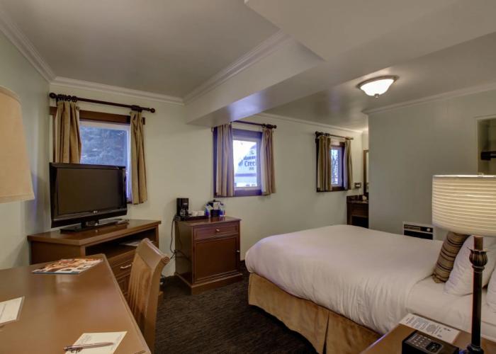 The Mammoth Creek Inn