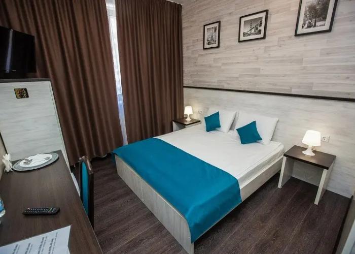 Red Fox na Vzlotnoy 2e Hotel