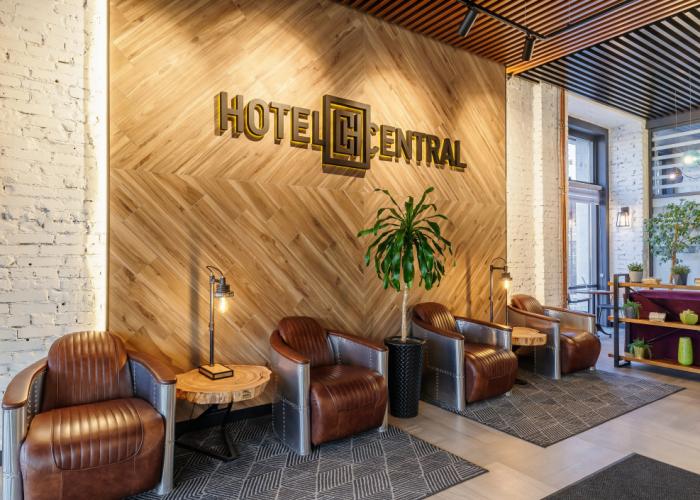 Tsentralnyij Hotel
