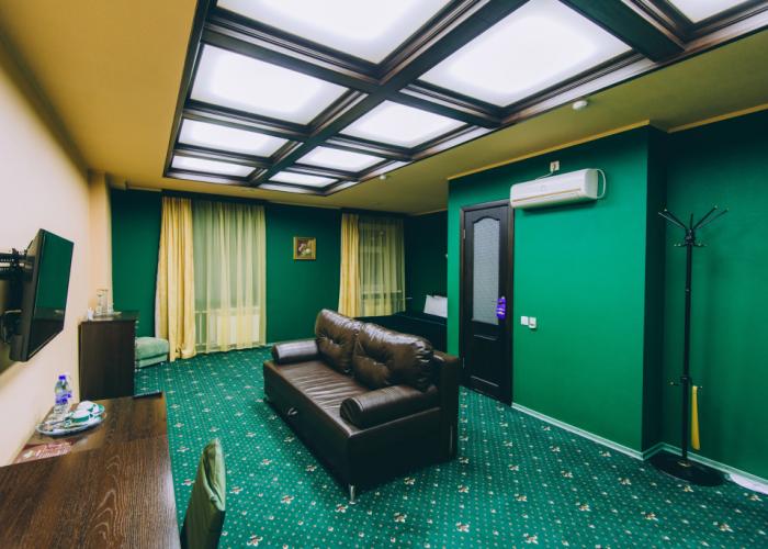 Aleksandr Haus Hotel
